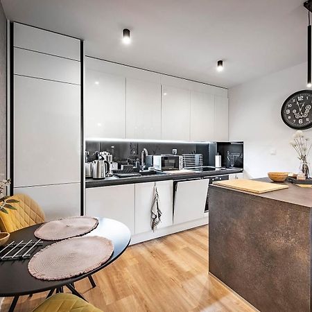 Apartments Centrum Hviezdoslav Попрад Екстериор снимка